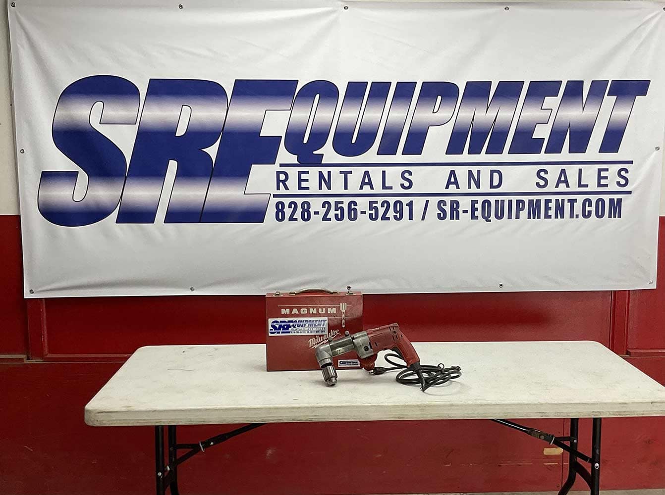 Milwaukee Magnum Right Angle Drill